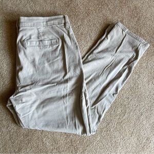 NWOT American Eagle Khakis